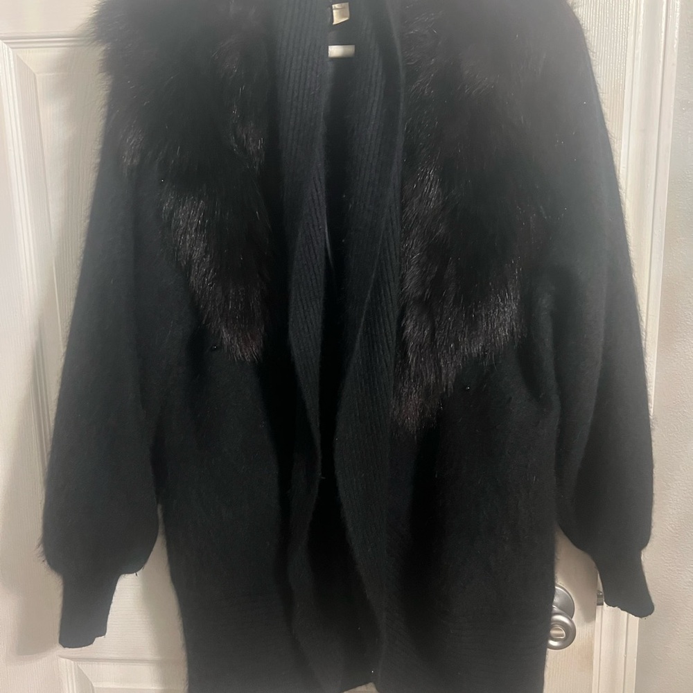 Positive vintages Black Fur-Trimmed Cardigan
